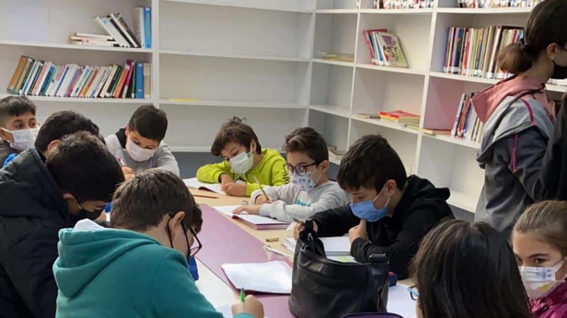 Ahenk Projesi Türkçe Dersi Kütüphanede İşlendi